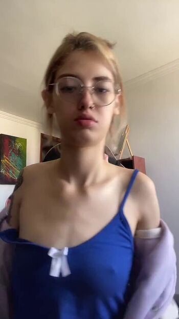 Full leaked Izismusic private photo