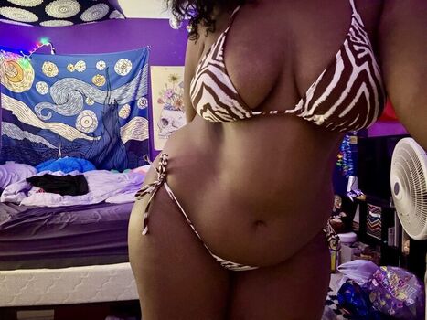 Full leaked Izzbizz private photo