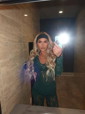 Full leaked Izzi dame private photo