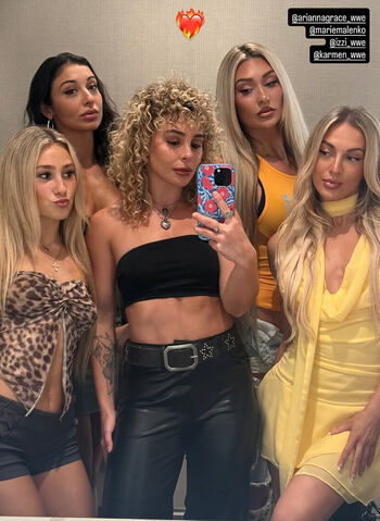 Full leaked Izzi dame private photo