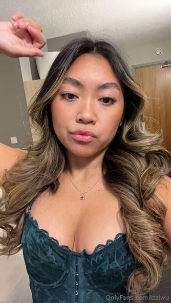 Full leaked Izziwu private photo