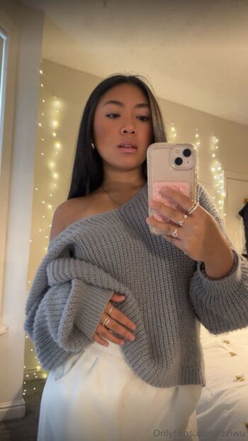 Full leaked Izziwu private photo