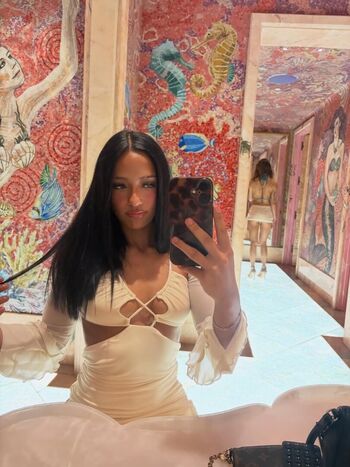 Full leaked Izzy baron private photo