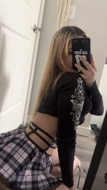 Full leaked Izzy rivas private photo