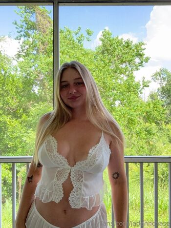 Full leaked Izzybizzybelle page private photo