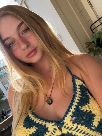 Full leaked Izzybizzybelle private photo
