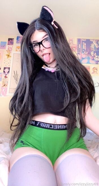 Full leaked Izzyjizzy private photo