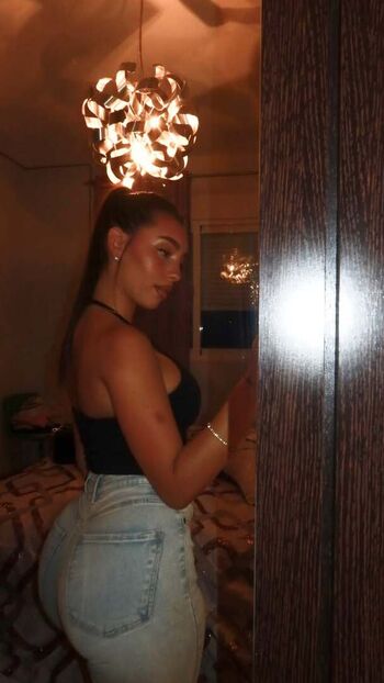 Full leaked Jacqueline private photo