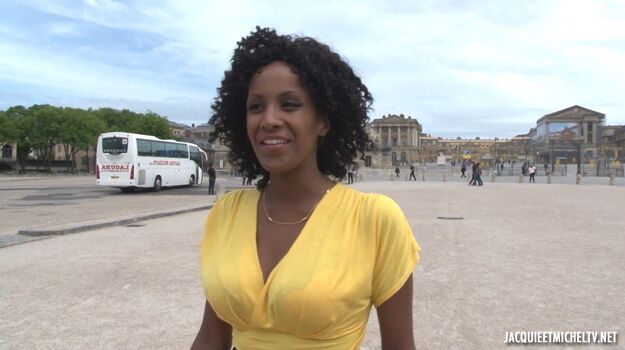 Full leaked Jacquieetmicheltv private photo