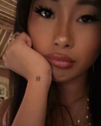 Full leaked Jade hallyday page private photo