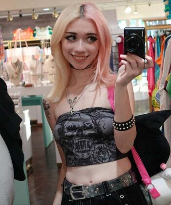Full leaked Jadeiluvmeww private photo
