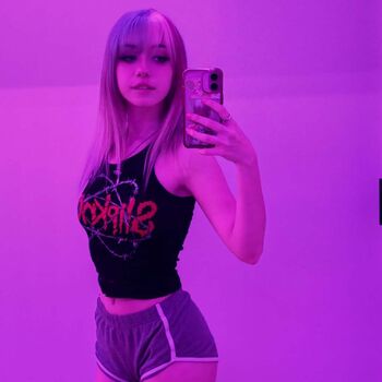 Full leaked Jadeiluvmeww private photo