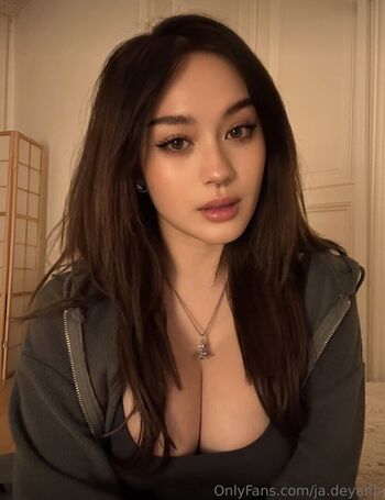 JadeyAnh
