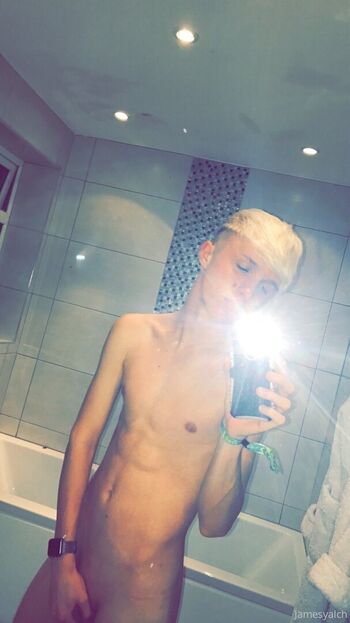 Full leaked Jamesyalch page private photo