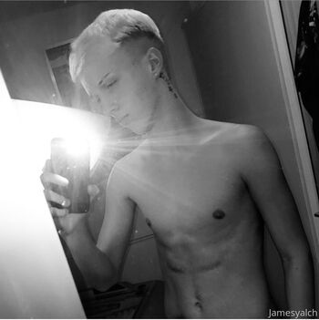 Full leaked Jamesyalch private photo