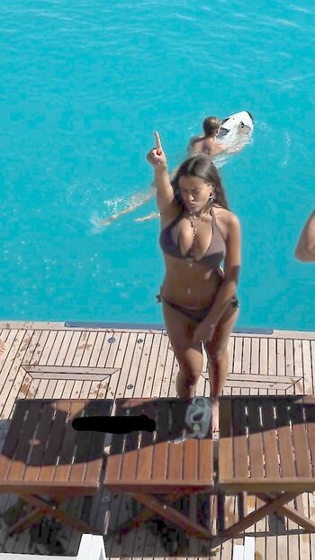 Full leaked Jana diab private photo