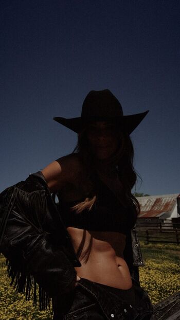 Full leaked Jana kramer private photo