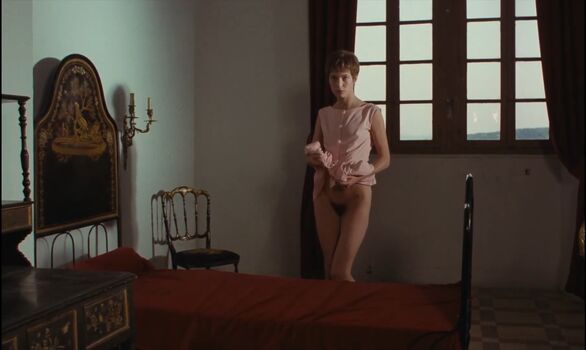 Full leaked Jane birkin private photo