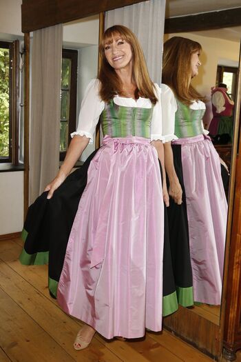 Full leaked Jane seymour private photo