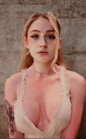 Full leaked Janet devlin private photo
