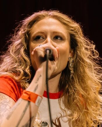 Full leaked Janet devlin private photo