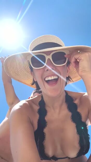 Full leaked Janette manrara private photo