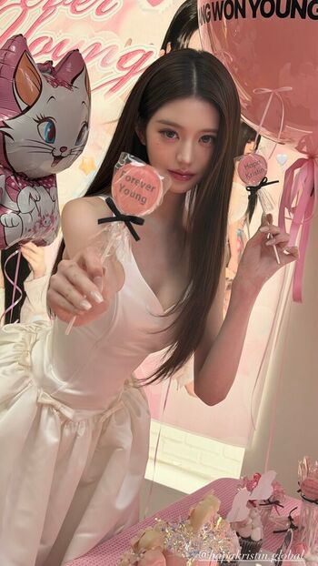 Full leaked Jang won young private photo