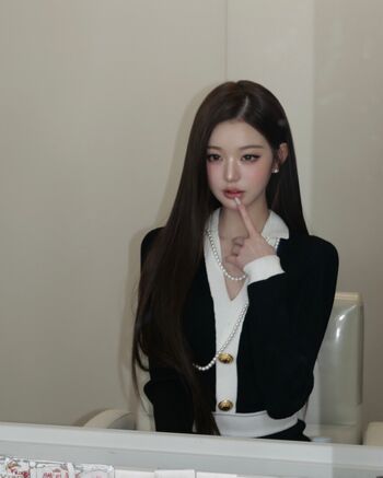 Jang Won-young