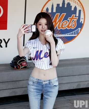 Jang Won-young