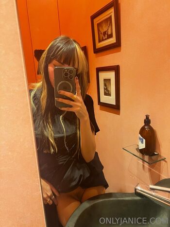 Full leaked Janice griffith  page private photo