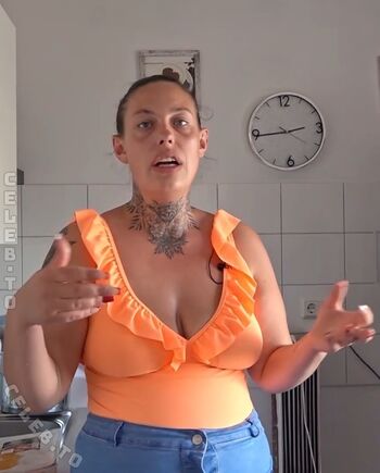 Full leaked Janine horn private photo