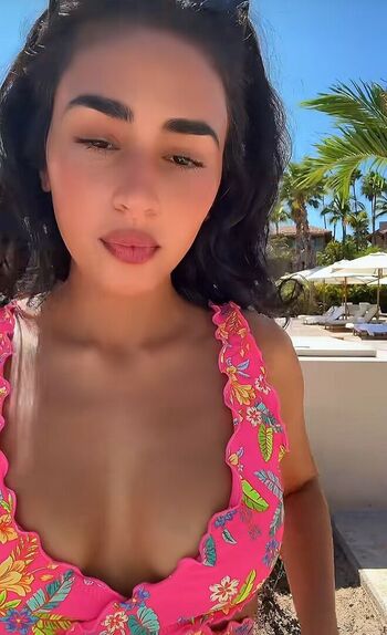 Full leaked Jasleen singh private photo