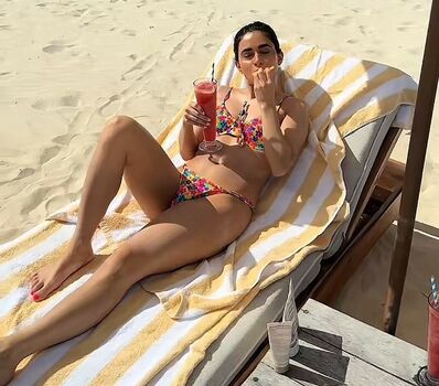 Full leaked Jasleen singh private photo