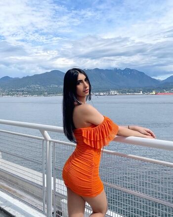 Full leaked Jasleen private photo