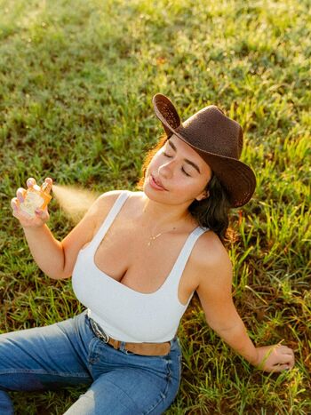 Jasmin Glover