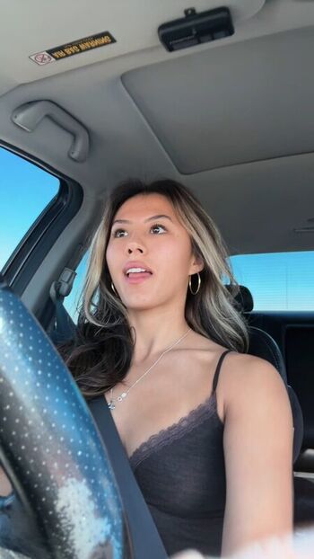 Jasmine Yi