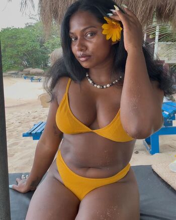 Full leaked Jayalathge bashi page private photo