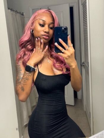 Full leaked Jaydamoeneee private photo