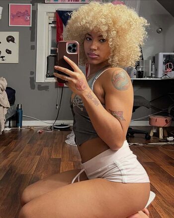 Full leaked Jaymommy private photo