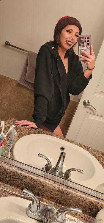 Full leaked Jayyvonly private photo