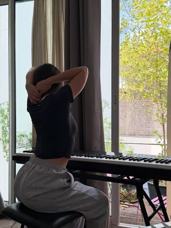 Full leaked Jeanne brem private photo