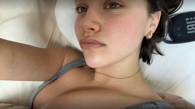 Full leaked Jeanne clrc private photo