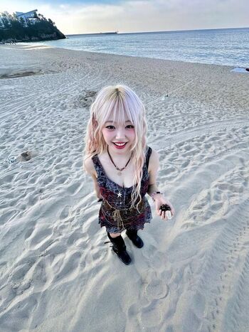 Full leaked Jeewon private photo