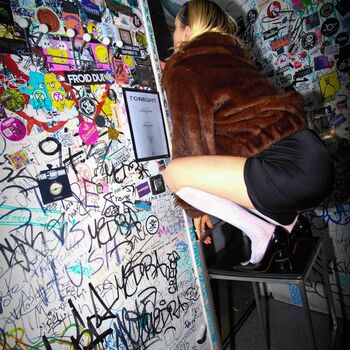 Full leaked Jehnny beth private photo