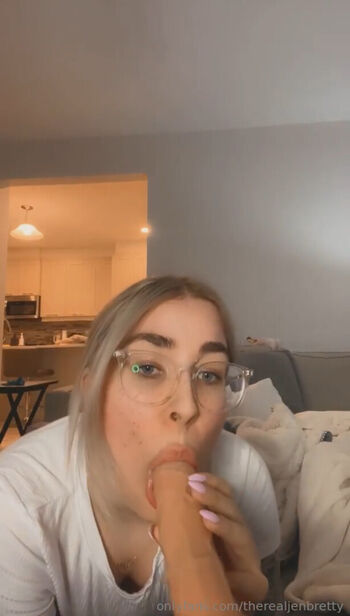 Full leaked Jen brett private photo