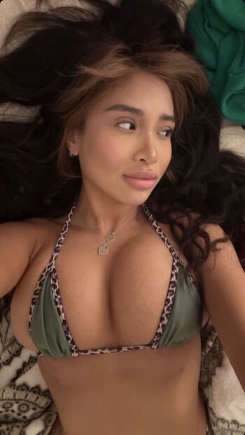 jenessagarza-69