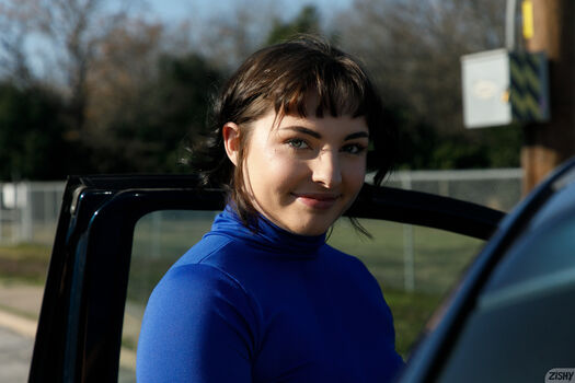 Jenna Phillips