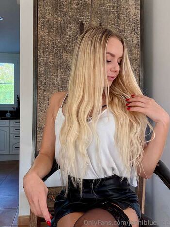 Full leaked Jenni blue private photo