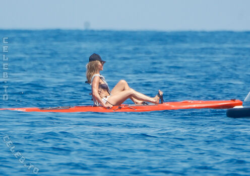 Full leaked Jennifer aniston private photo