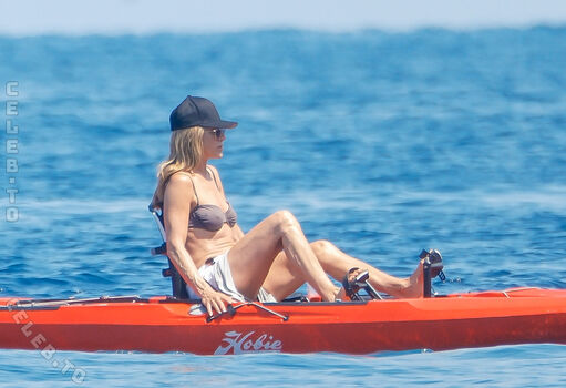 Full leaked Jennifer aniston private photo